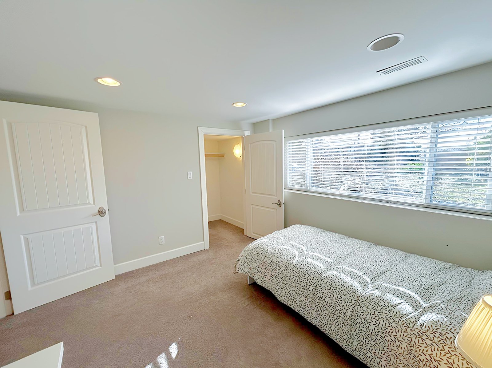 Room in House for Rent - 817 Edgar Ave, Coquitlam, BC 2